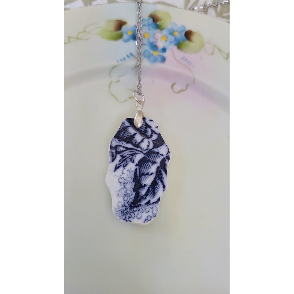 Antique Broken China Blue & White Botanical Scalloped Reversible Necklace